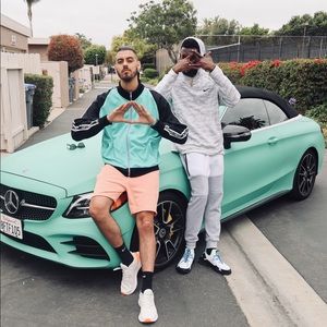 Meet your Posher, Johnny